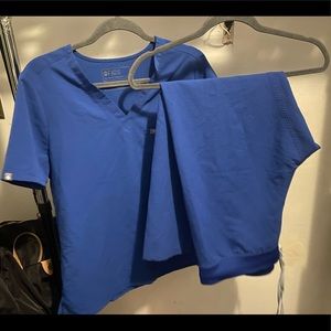 Figs Winning Blue L Catarina and L Livingston set